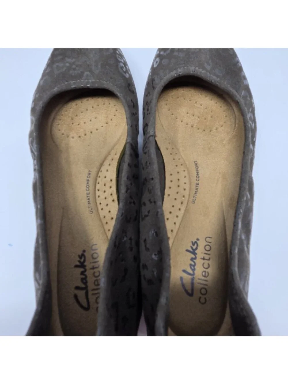 Clarks Collection 7.5 Olive Flexible Slip On Flats Padded Jenette Ease Interest